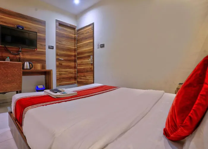 Meriton Buisness Hotel Mumbai International Airport T-2